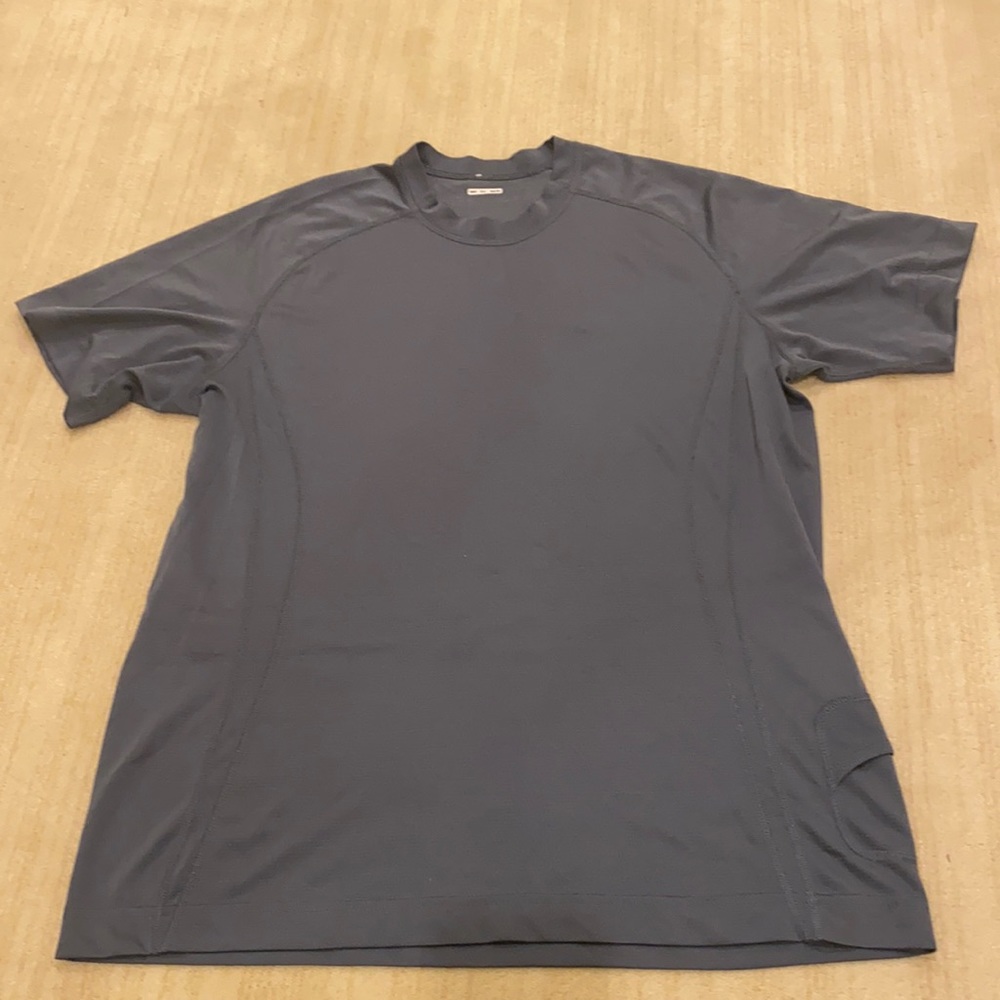 Lululemon dry fit tshirt
